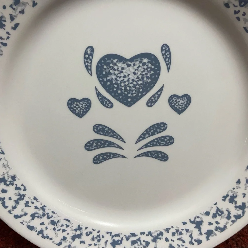 Vintage Corelle Blue Hearts 10”Dinner Plate Tableware Made in USA